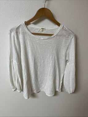 dylan White Long-Sleeve Top with Textured Balloon Sleeves women’s size S